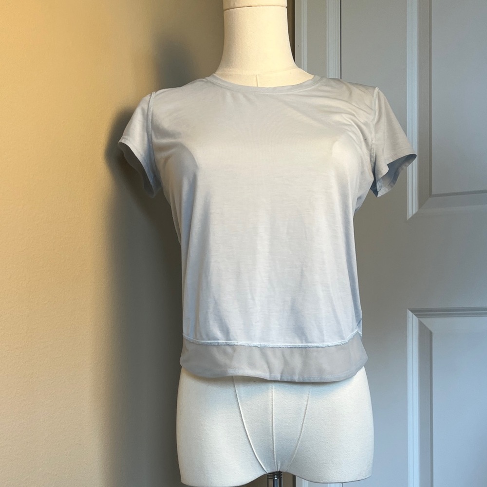 Athleta Light Gray Short Sleeve Tee